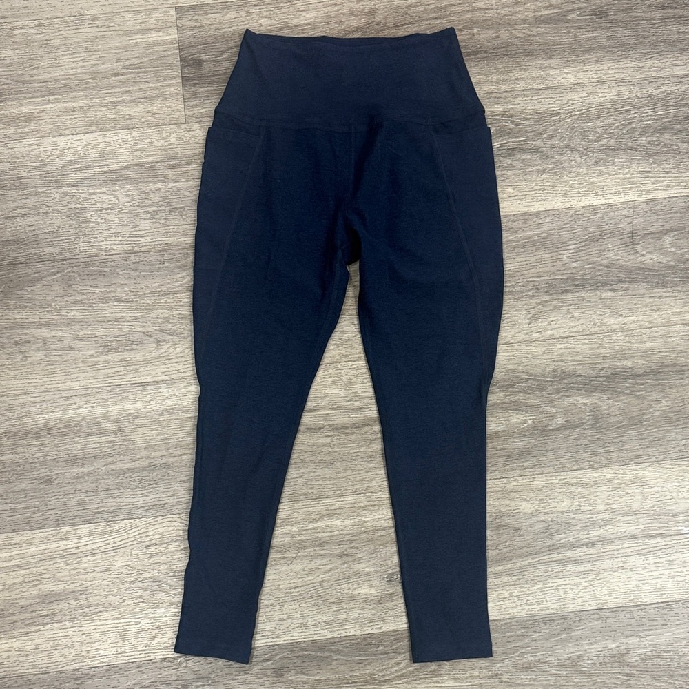 Beyond Yoga Deep Blue Leggings Athletic High rise Capris Heather Blue